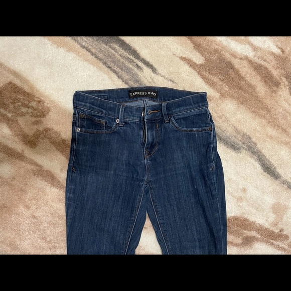 Express Medium Wash Skinny Jeans 0 Short - Picture 2 of 5